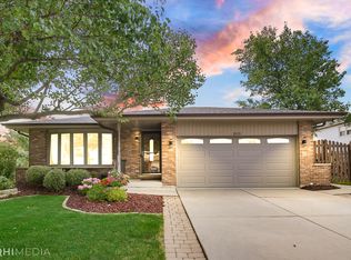 8019 Nottingham Rd, Tinley Park, IL 60477