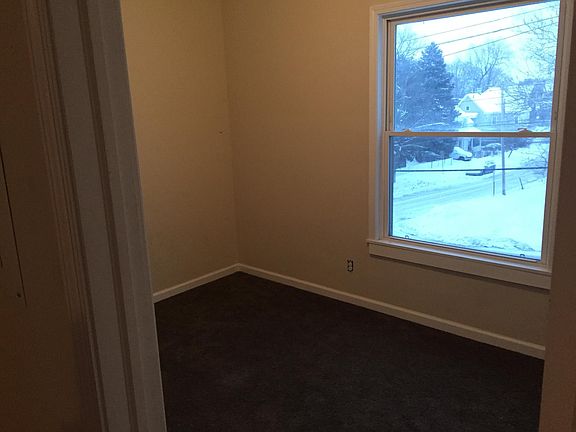 3rd image of 1600 S Geddes St Floor 2