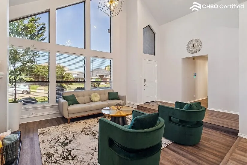 Beautiful Furnished Home in Carrollton — Photo 3