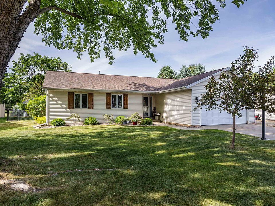 1st image of 335 Belle Ave