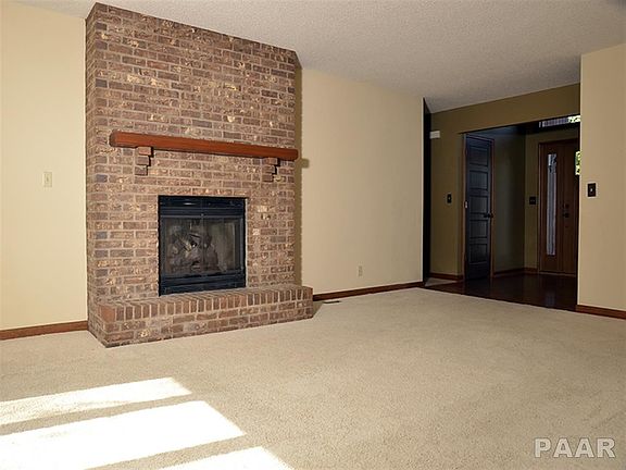3rd image of 426 Longbow Dr