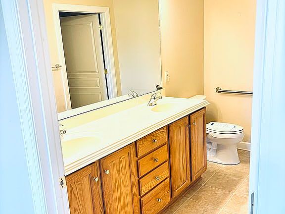 5th image of 408 Garner Dr