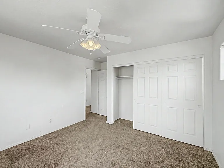 542 E Bartlett Way — Photo 24