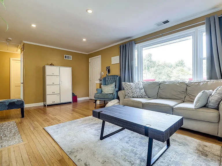 8113 Carlyle Pl — Photo 7