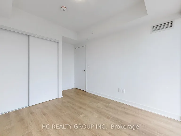 2031 Kennedy Rd #920 — Photo 15