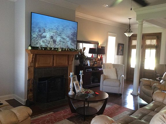 4th image of 208 Brookhaven Dr