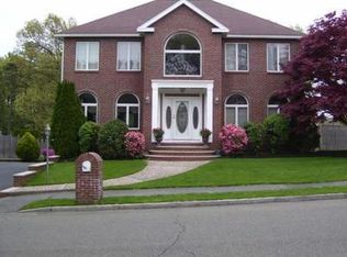 3 N Dale St, Peabody, MA 01960