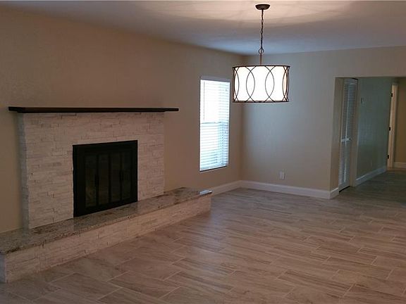 4th image of 8585 Merrimoor Blvd E
