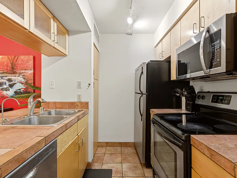 941 Calle Mejia #402 — Photo 11