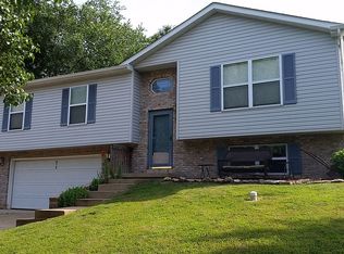 818 Whitney Cir, Herculaneum, MO 63048
