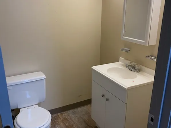 Van Deusen, 42 Arnold St #995bbef6a, Westfield, MA 01085