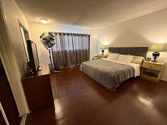King Size Bed