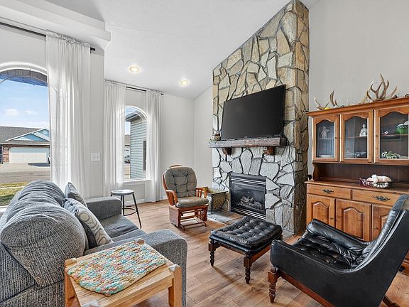 3rd image of 4479 Oleary Rd