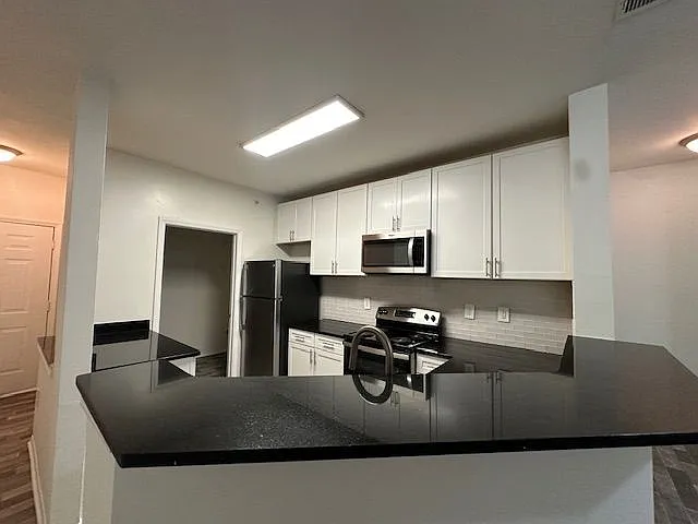 Wesley St. James Apartments at Sandy Springs — Photo 179