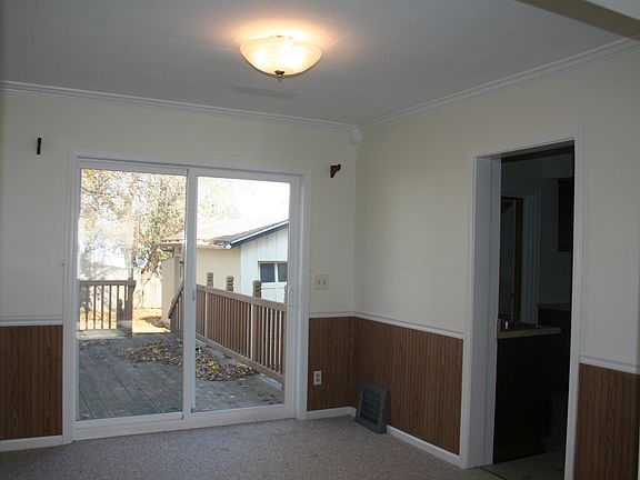 4th image of 1352 W 32nd St