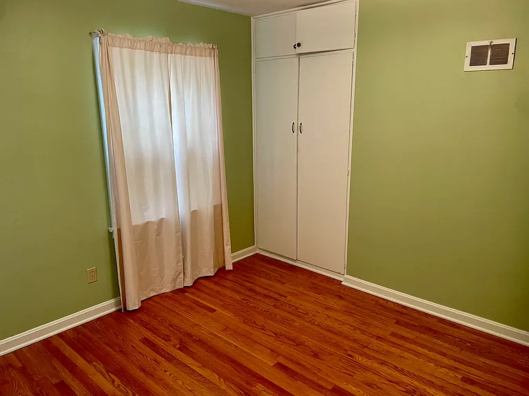 208 Cohan Rd — Photo 6
