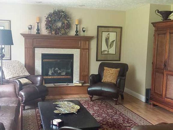 5th image of 452 Clover Hill Dr