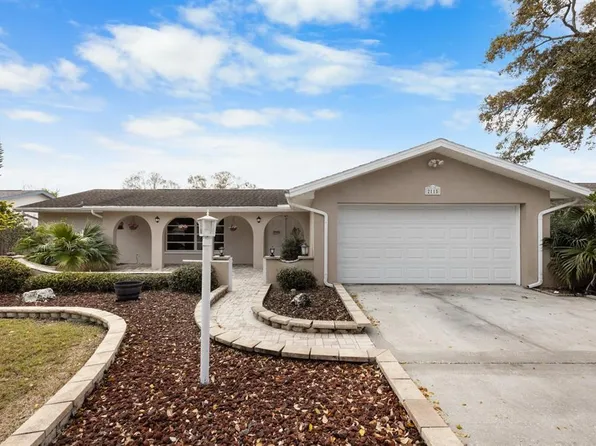 2115 Flamingo Pl, Safety Harbor, FL 34695