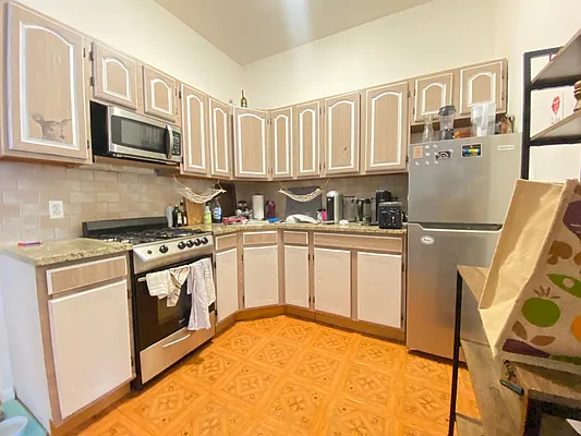 Rented by Dream Space Realty | media 20