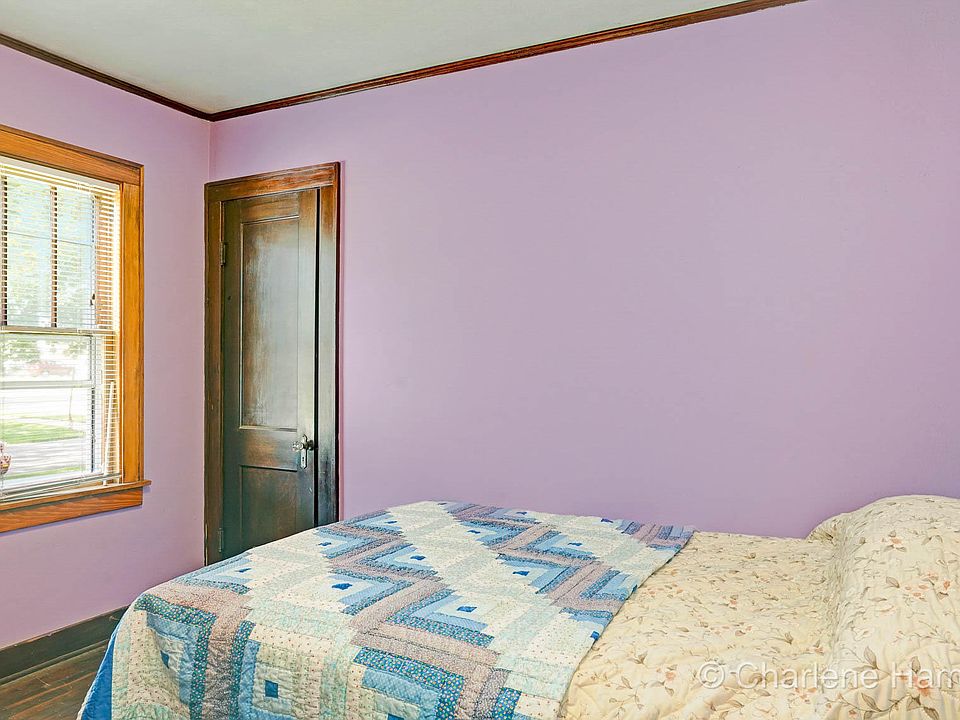 1st image of 68 Orchard Dr NW