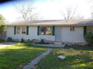 203 E Anderson Ave #A, Round Rock, TX 78664