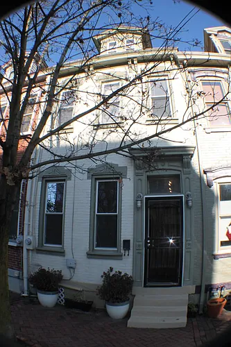 2803 1/2 Jane St Photo 1