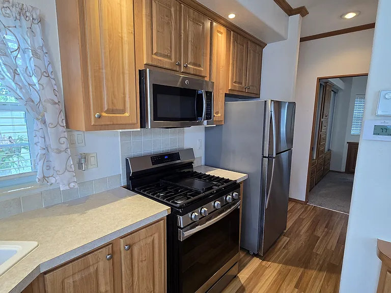1377 Mainsail Ln — Photo 6