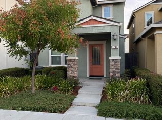 3242 New York Rd, West Sacramento, CA 95691