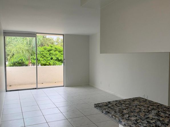 100 SE 21st St APT 1-8