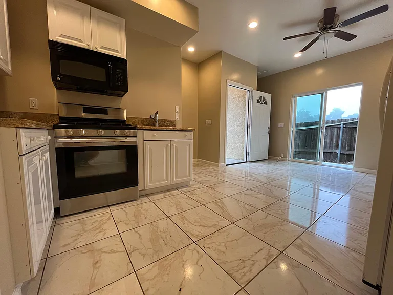 4932 Campanile Dr — Photo 72