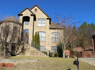 821 Meadow Ridge Ln, Birmingham, AL 35242