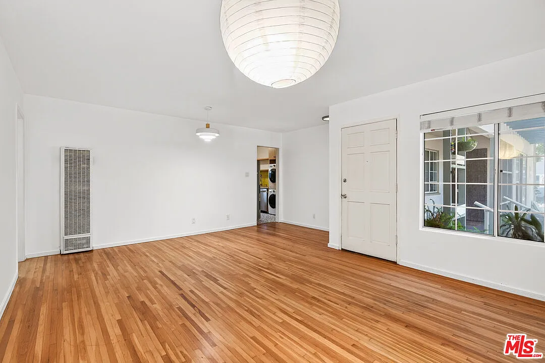 2 bed, 1.0 bath, 748 sqft, $2,695 — Photo 2