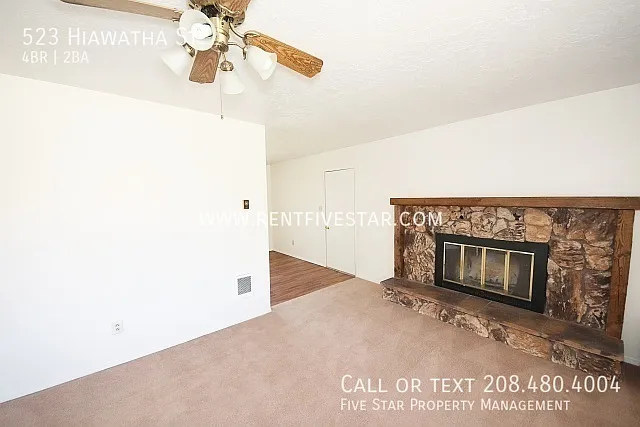 523 Hiawatha St — Photo 2