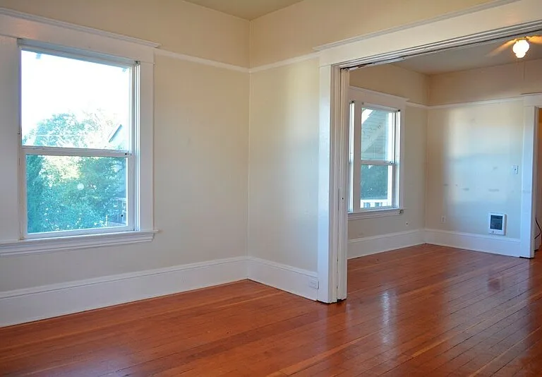 3956 N Albina Ave — Photo 5