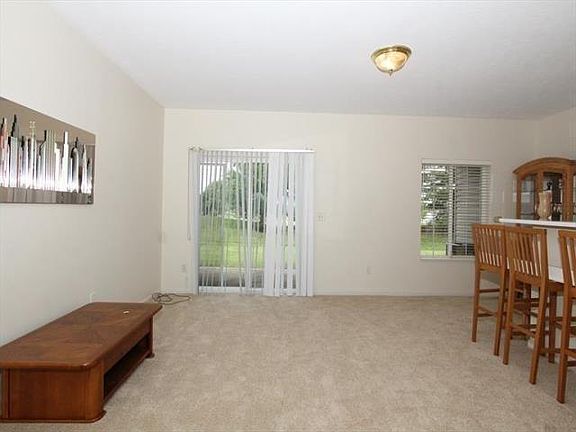 4th image of 4050 Fieldsedge Dr