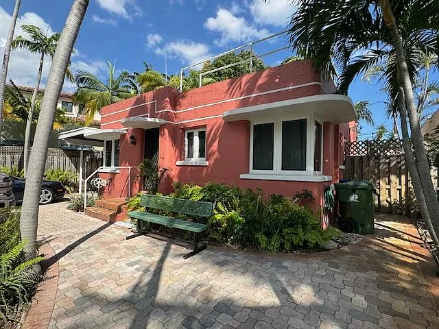 1105 SE 2nd St — Photo 18