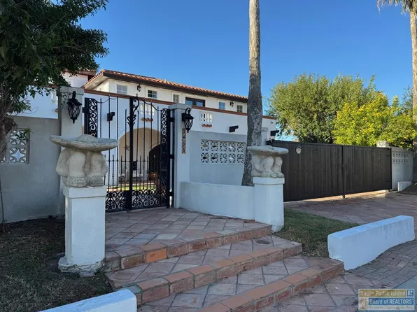 1805 N Shore Dr, Port Isabel, TX 78578