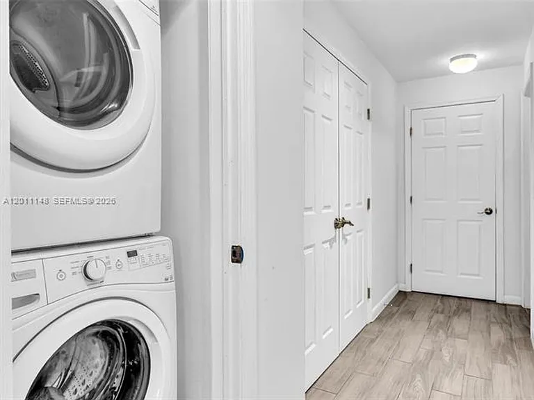 999 SW 1st Ave #CU-1201 — Photo 15