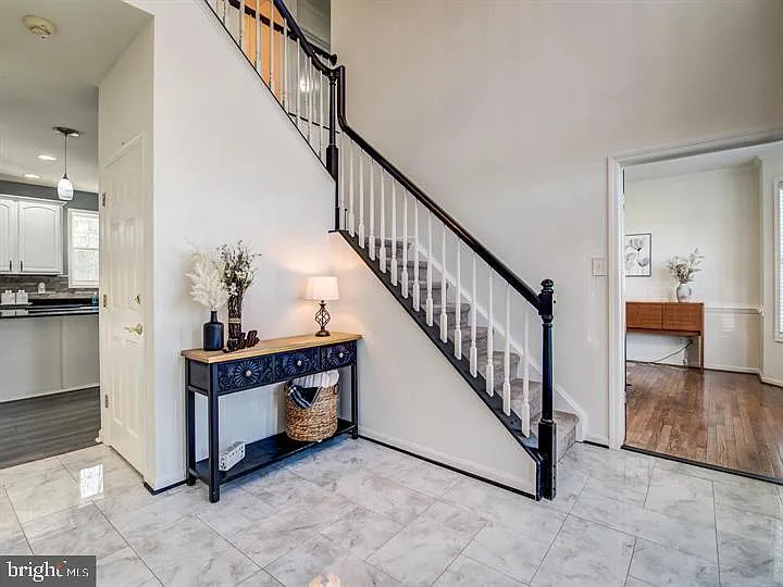 5 Regal Ct — Photo 9