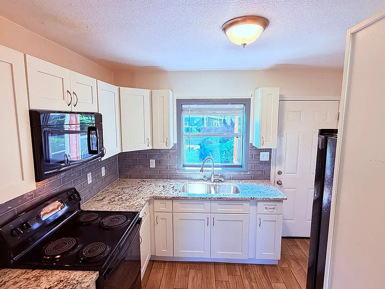 5122 Old Cheney Hwy — Photo 20