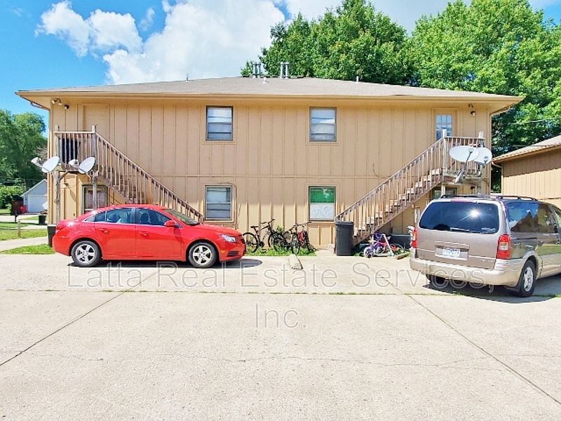 2nd image of 105B SW 20th St #Oak