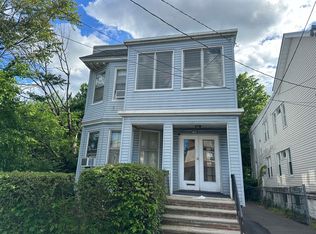 900-902 Chancellor Ave, Irvington, NJ 07111