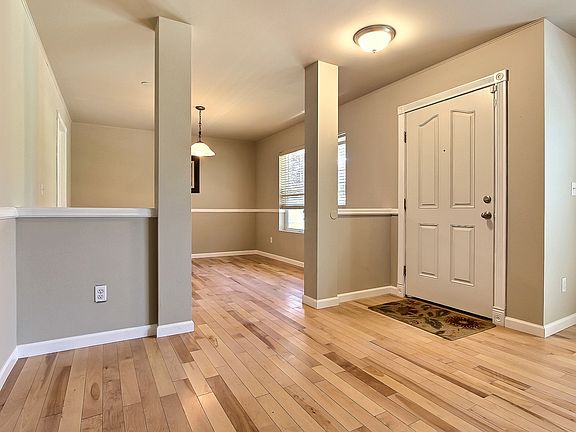 4th image of 1885 Johnson Ave