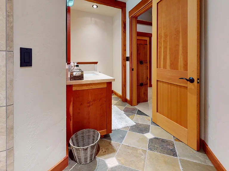 7 Hastings Dr — Photo 5