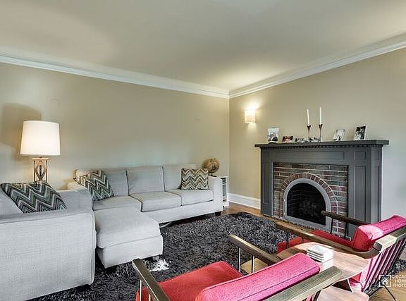 4th image of 1430 W Elmdale Ave #2