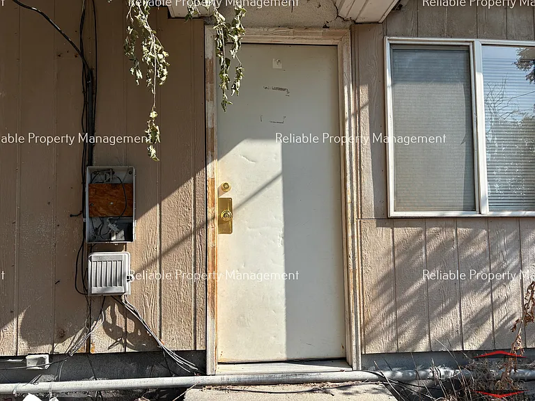 148 7th St #4 — Photo 2