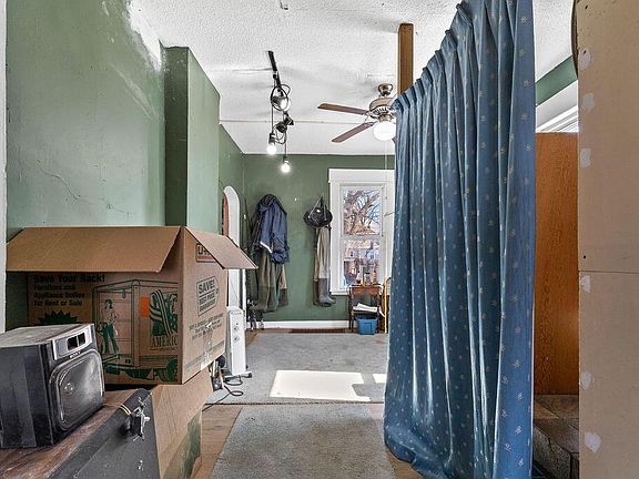 5th image of 44 Brehl Ave
