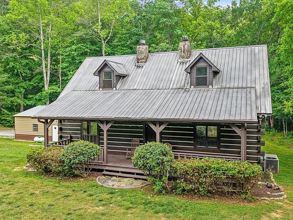2nd image of 610 Towee Falls Rd