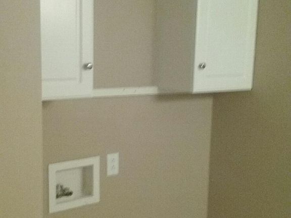 Master Bath Laundry Hookups