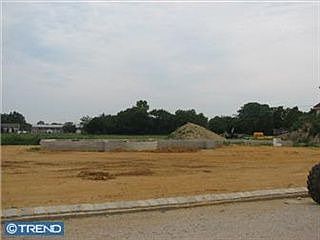 2nd image of 104 Buena Ln